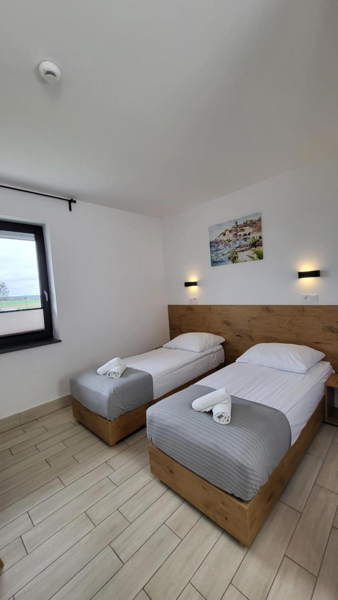 Hotel Konopielka Zblewo Bagian luar foto